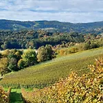 Naturjuwel Inmitten Der Weinberge *