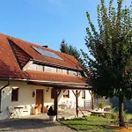 Naturjuwel Inmitten Der Weinberge Sankt Stefan ob Stainz