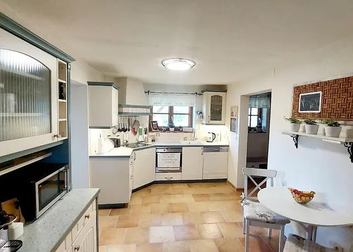 Naturjuwel Inmitten Der Weinberge *